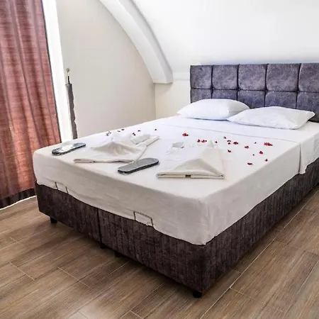 Aparthotel Ayya